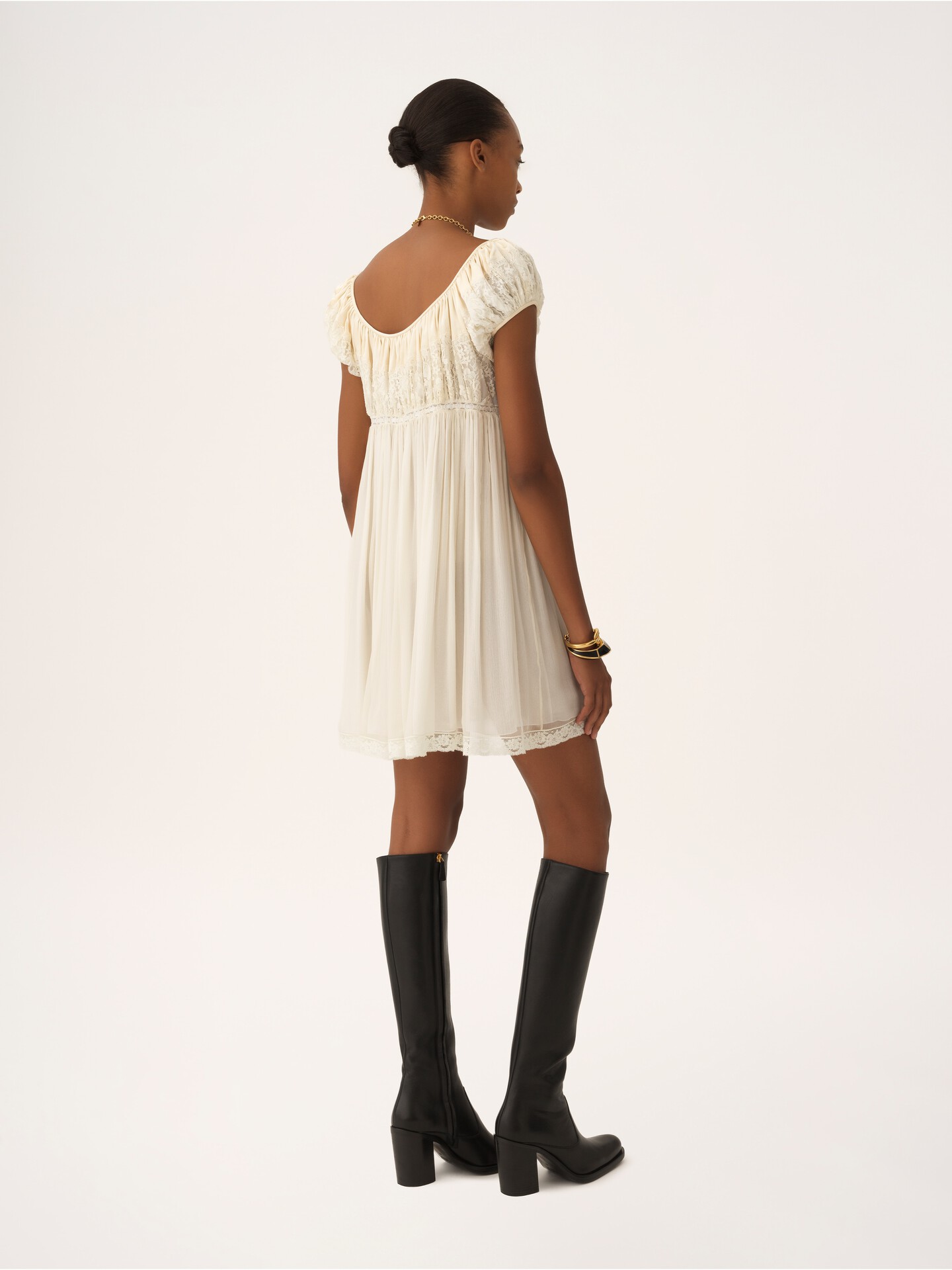 Short-sleeve mini dress in silk mousseline & lace - 5