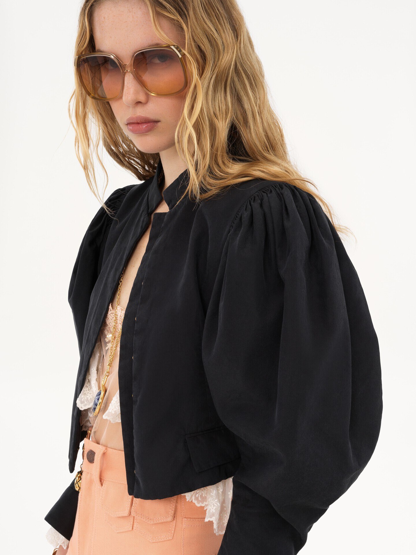 Chaqueta cropped con mangas abullonadas faya de seda - 6