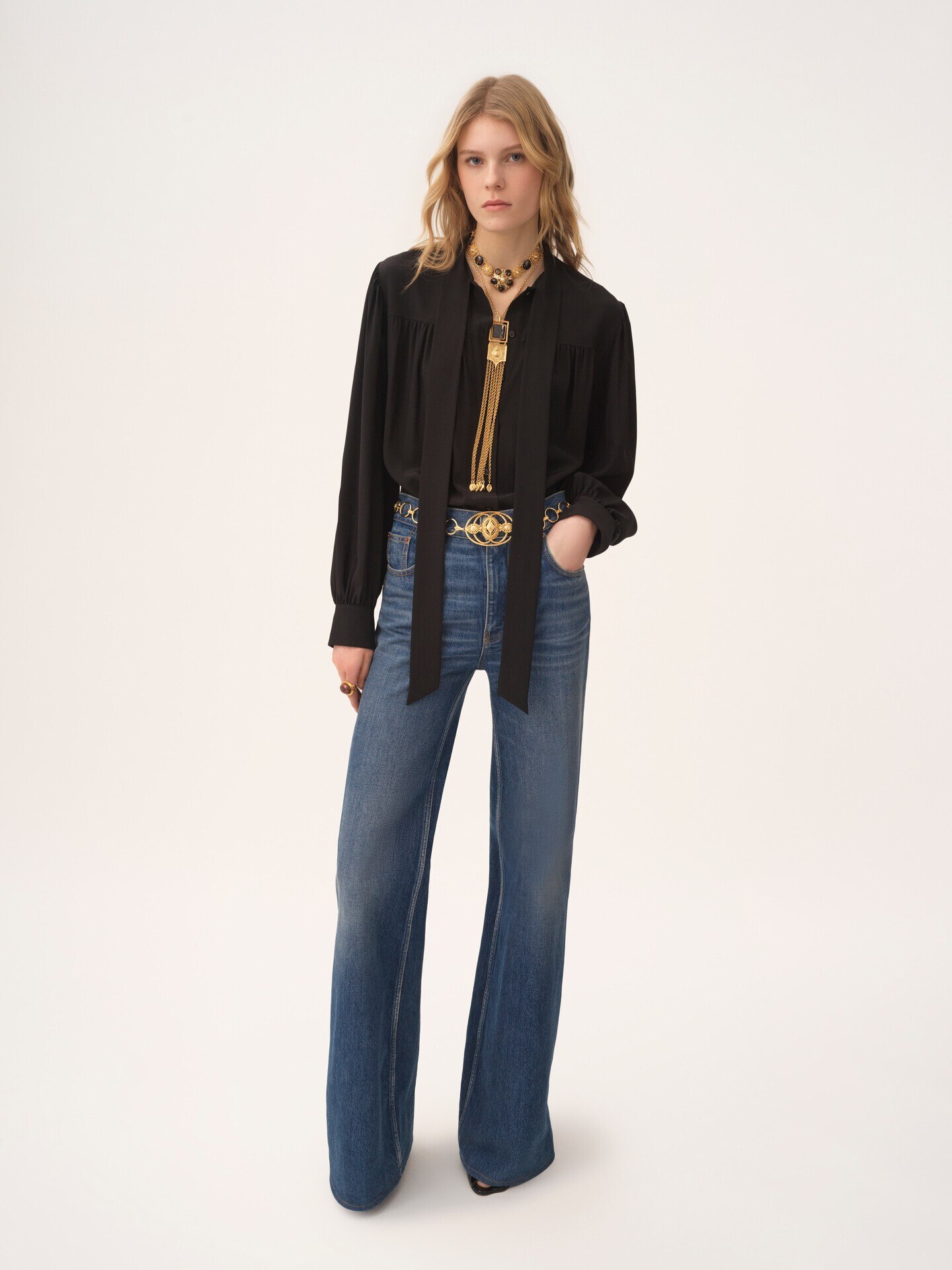 Maxi gathered lavalli&egrave;re blouse in cr&ecirc;pe de chine - 3