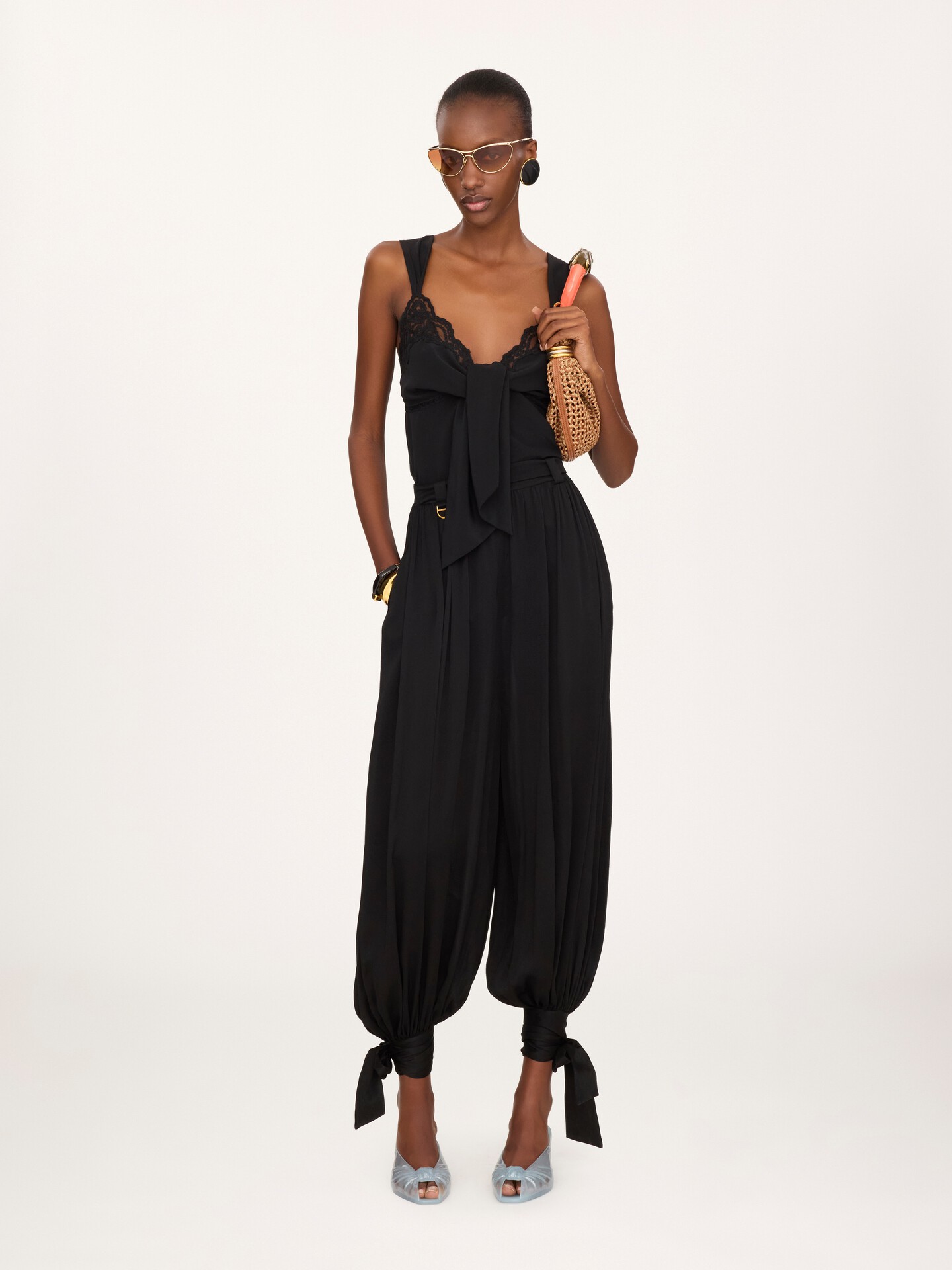 Pleated flowy trousers in cr&ecirc;pe de chine - 3