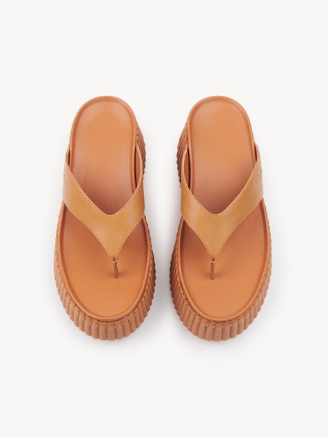 Nama wedge slide