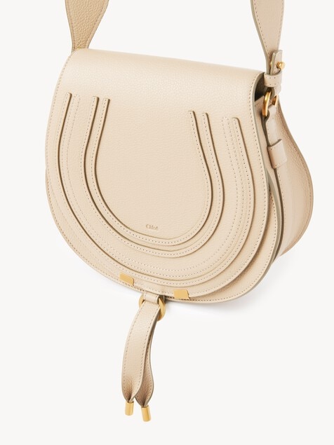 Bolso saddle Marcie de cuero granulado