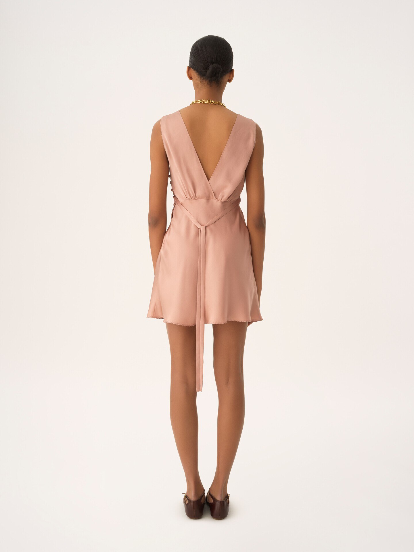 Sleeveless mini dress in washed silk satin & lace - 5