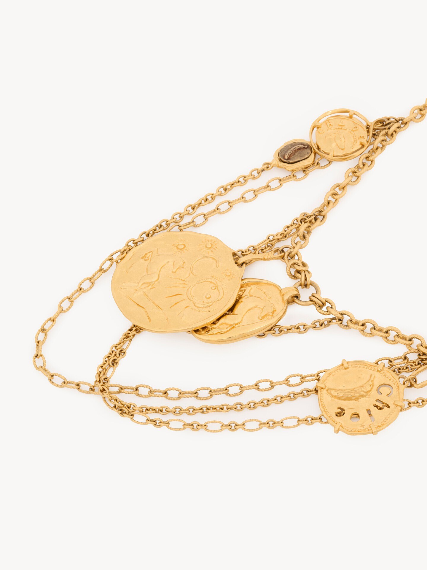 The Chlo&eacute; Medals necklace - 4