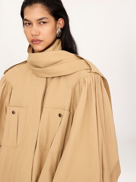 High-neck gathered trench coat in cotton poplin