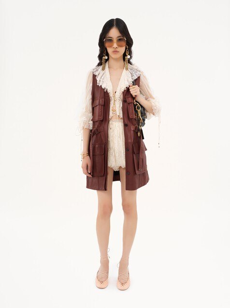 Utilitarian vest in leather