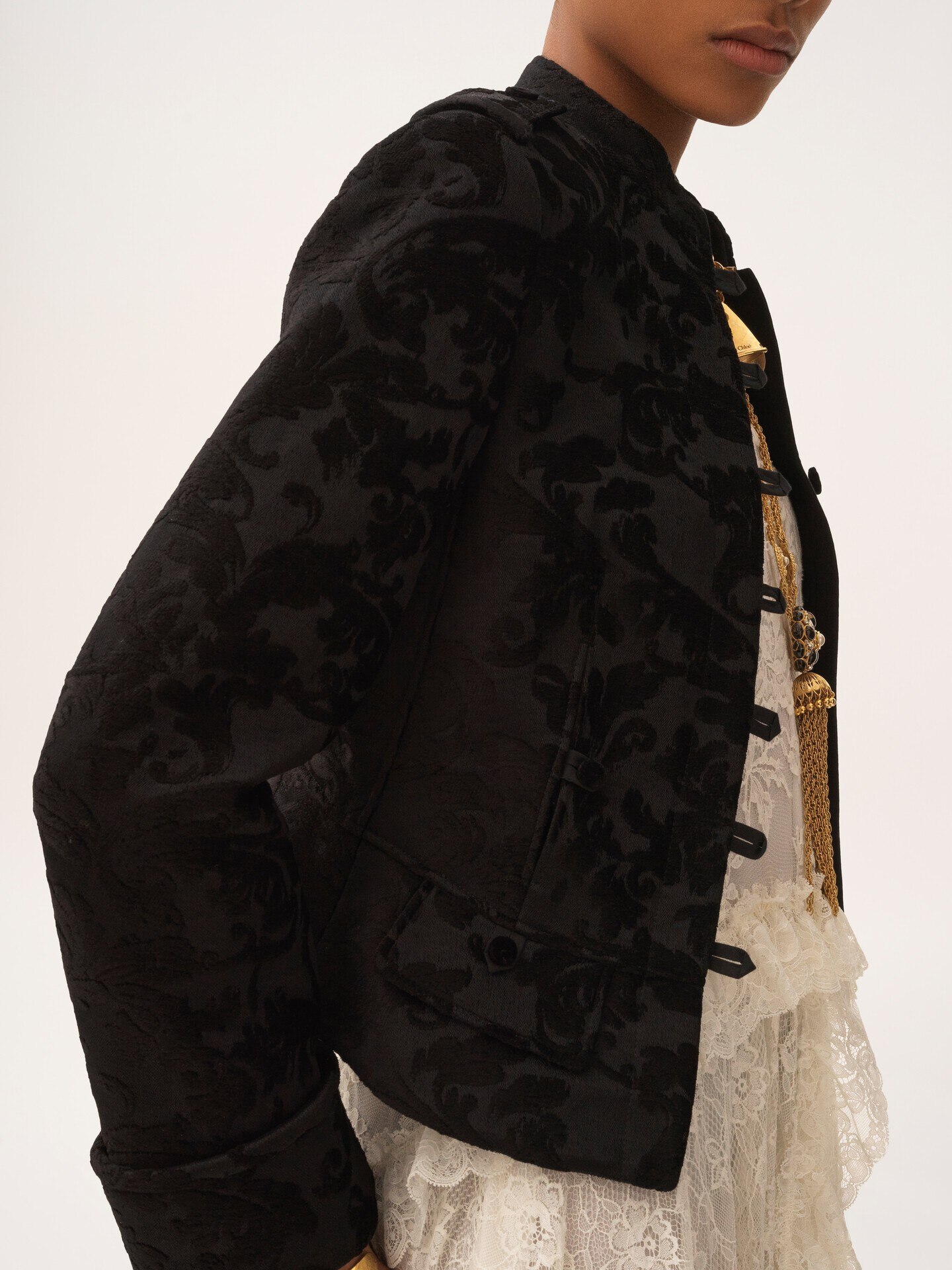 Chaqueta ajustada de terciopelo con motivo floral - 7