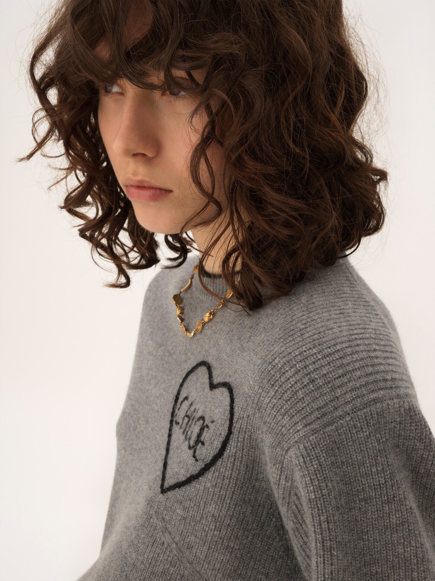 Cropped fitted logo jumper in a wool knit - 6