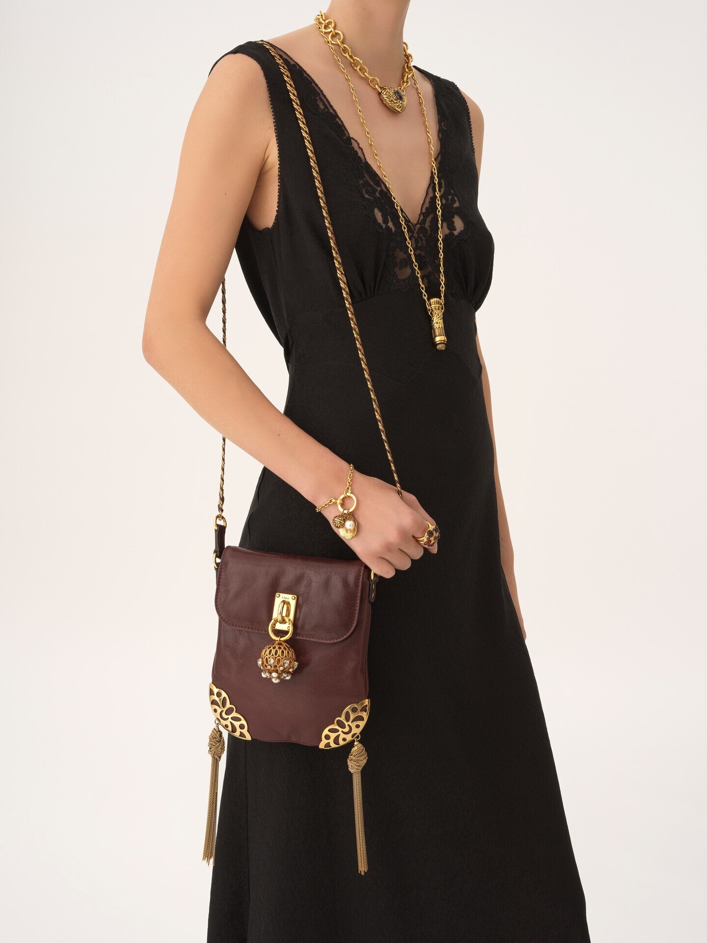 Château Treasures chain flap bag in grained leather - 3