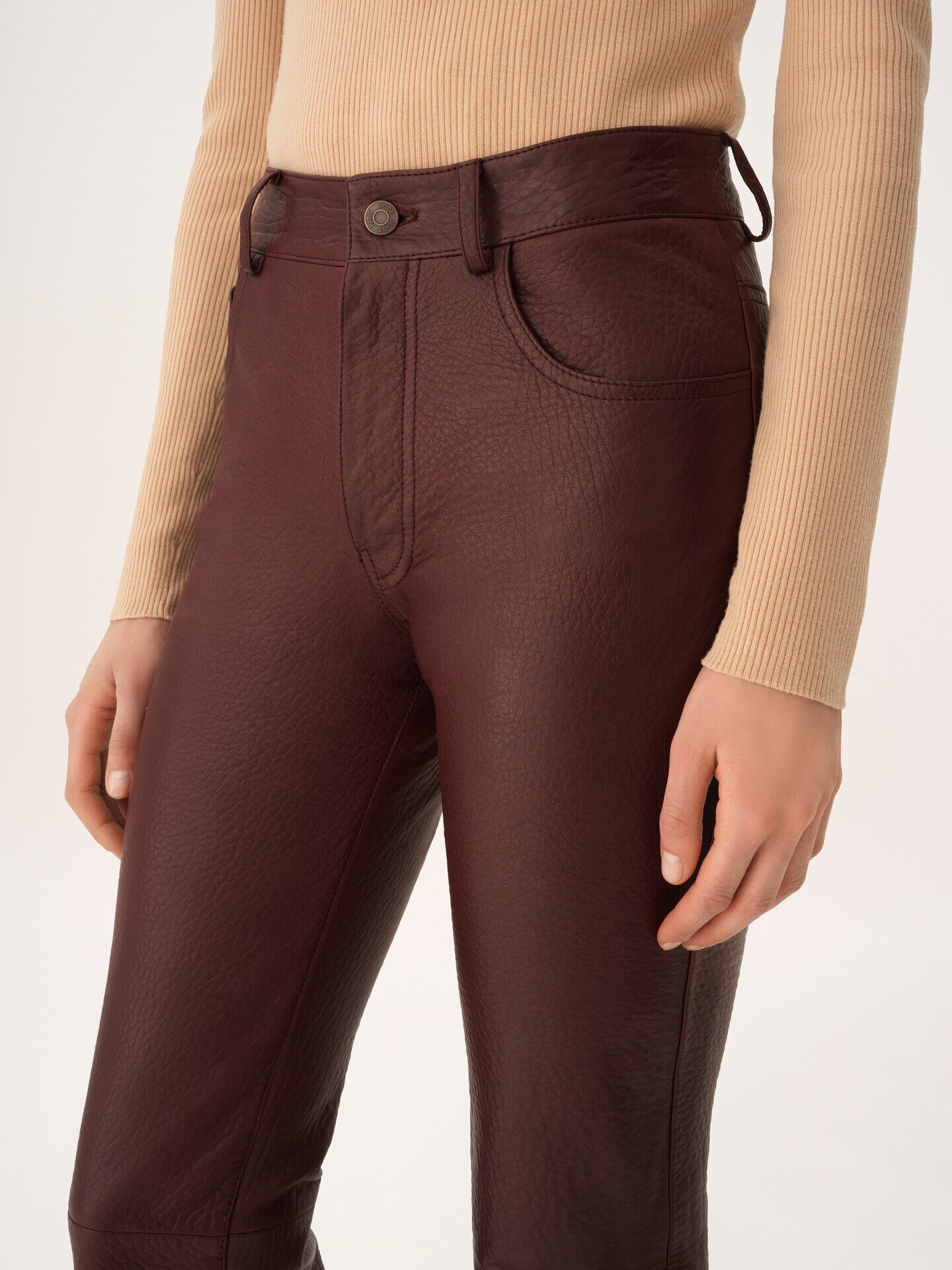 Pantalones acampanados de cuero - 7
