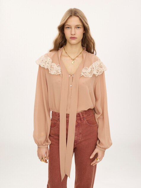 Blusa fruncida con lazo delantero de georgette de seda y encaje
