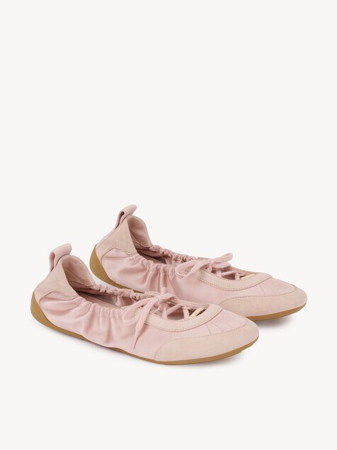 Chlo&eacute; Kick ballerina sneaker