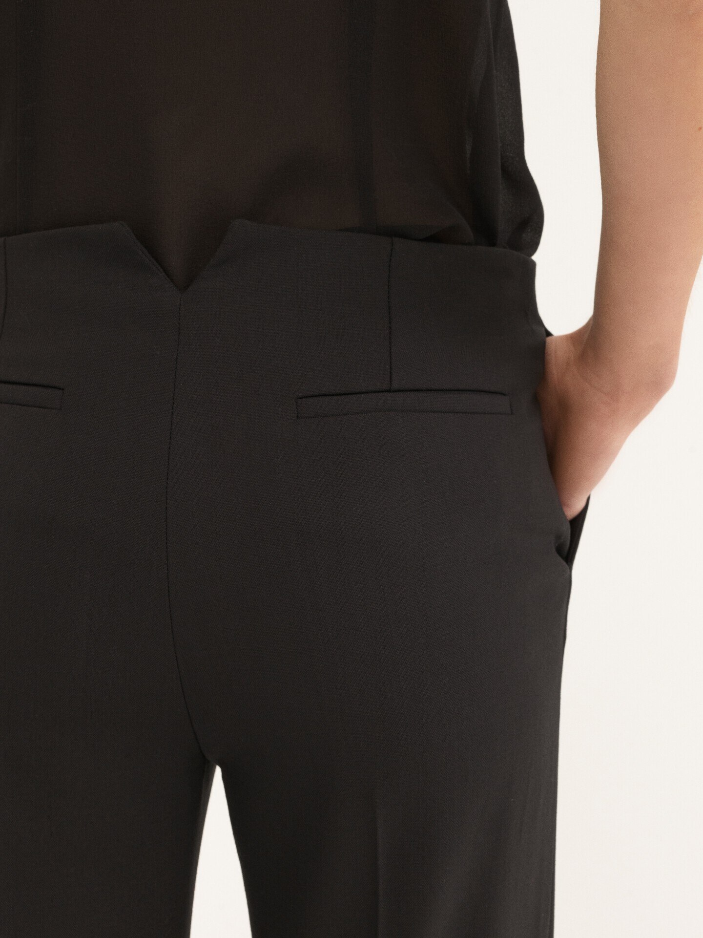 Flared trousers in stretch wool - 8