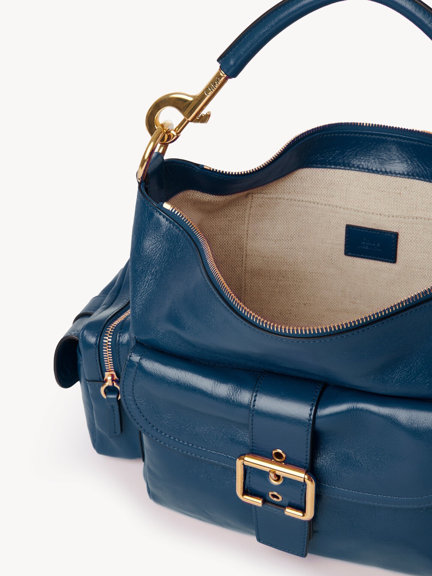 Camera bag in shiny leather - 7