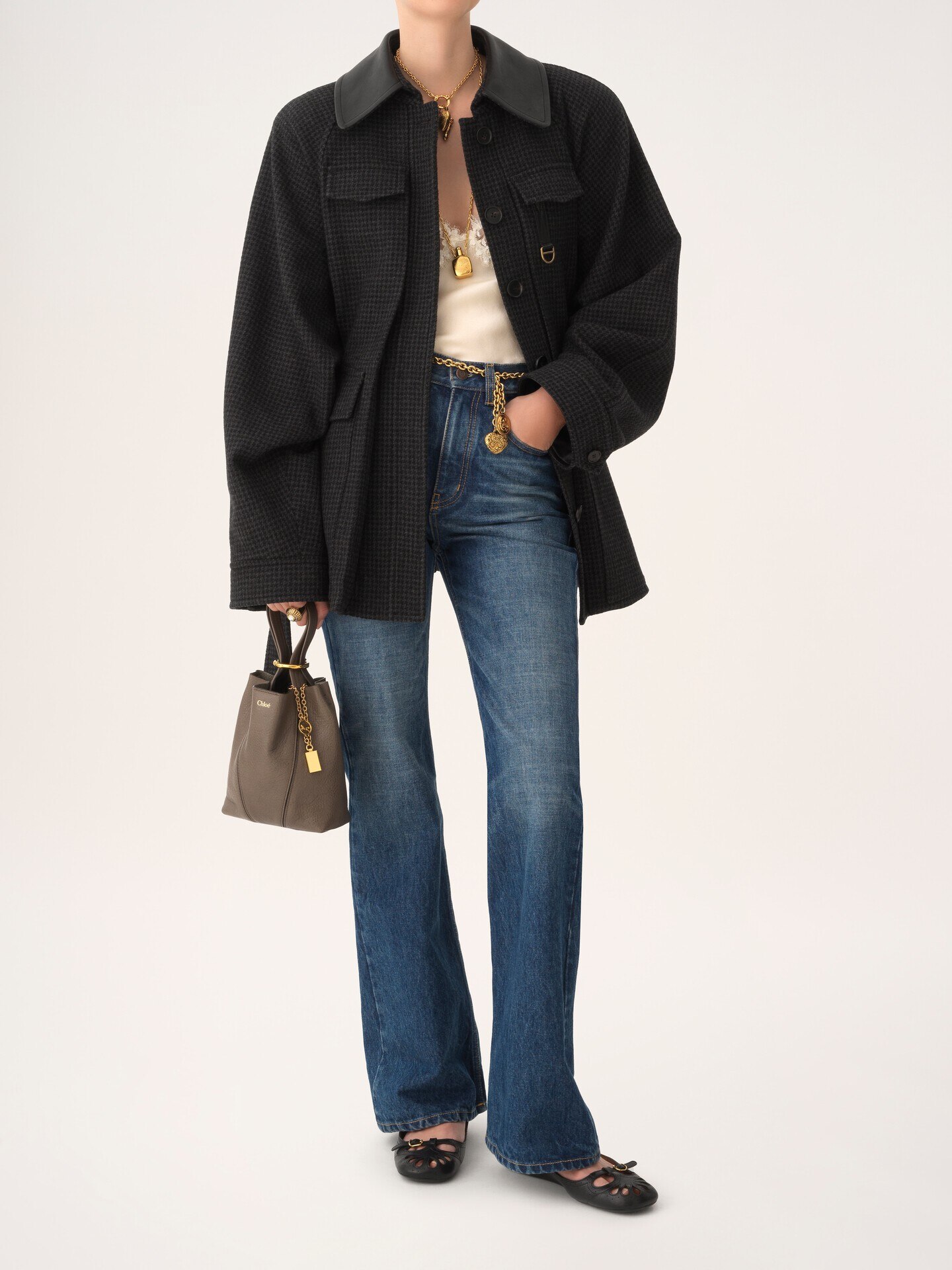 Small Chloé Spin tote bag in grained leather - 7