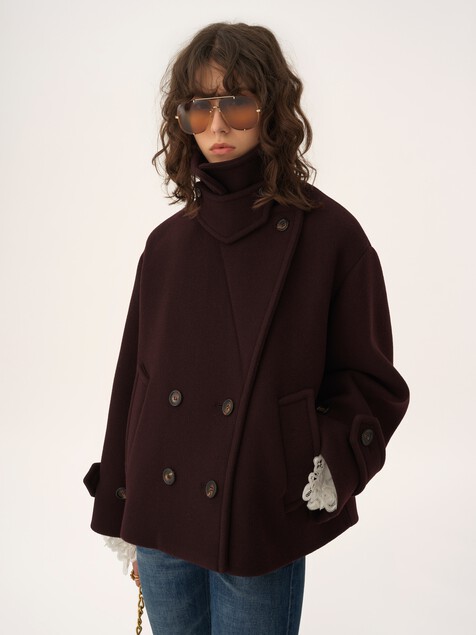 Oversized short coat in wool