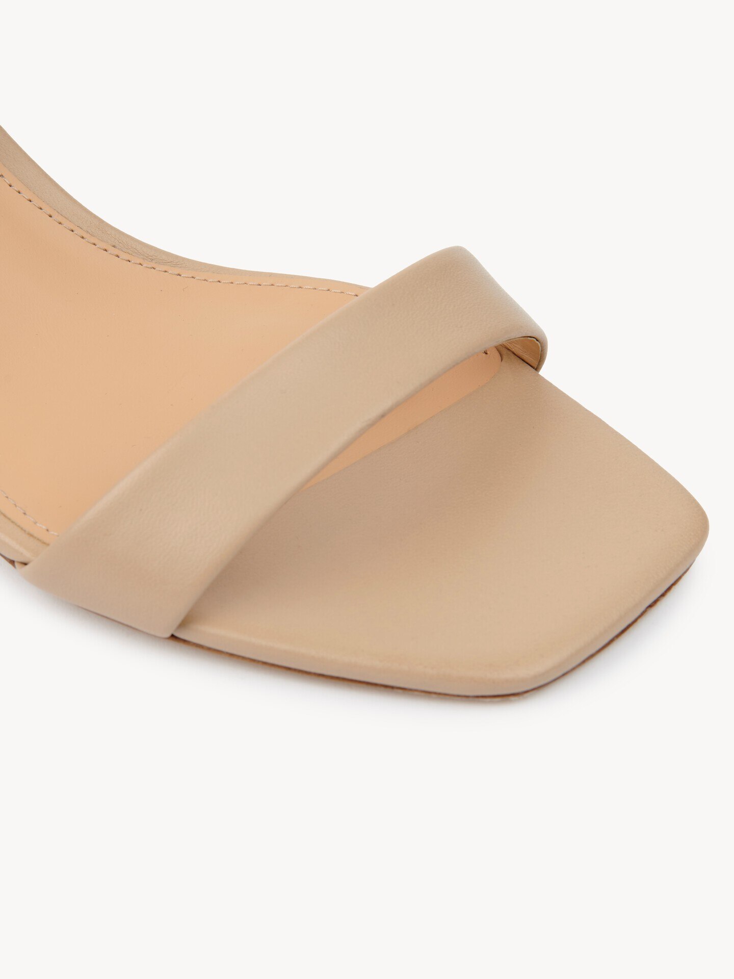 Chlo&eacute; Charms heeled sandal - 6