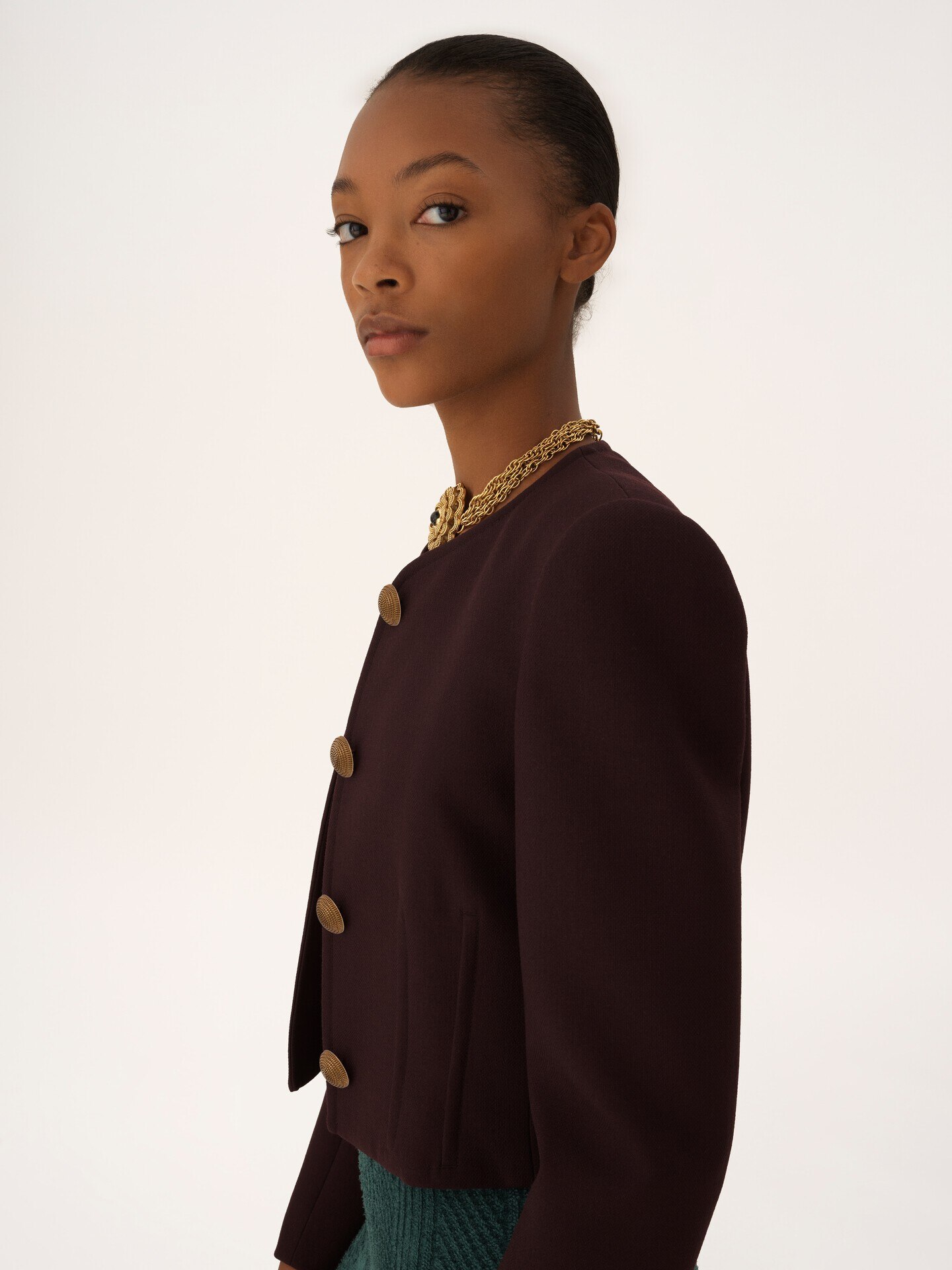 Collarless cropped jacket in wool cr&ecirc;pe - 7