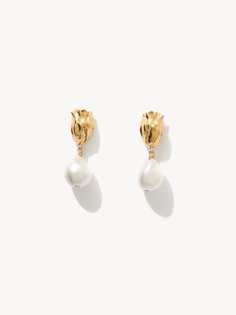 The Chlo&eacute; Tulip earrings