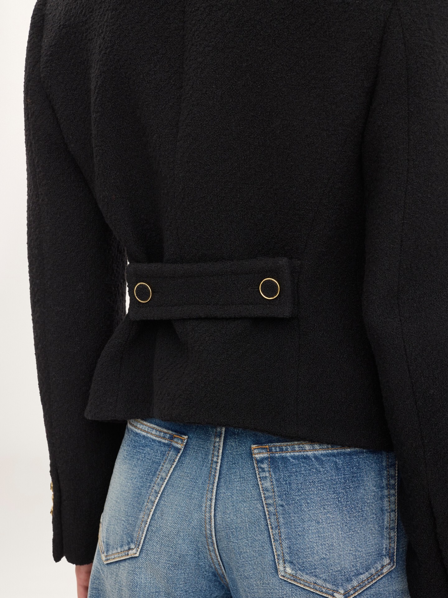 Fitted tailored jacket in wool bouclette - 7