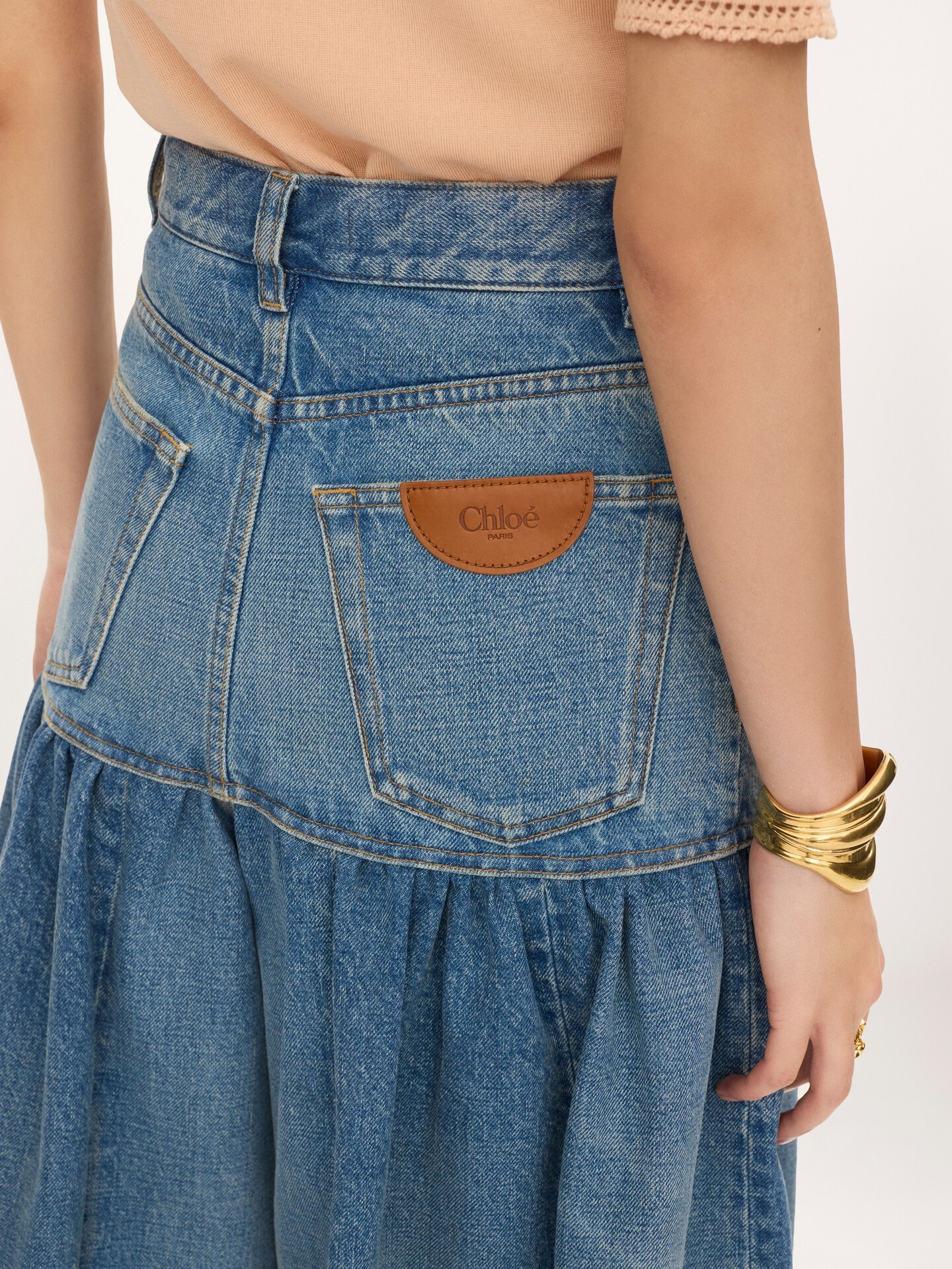 High-rise balloon Bermuda shorts in denim - 7