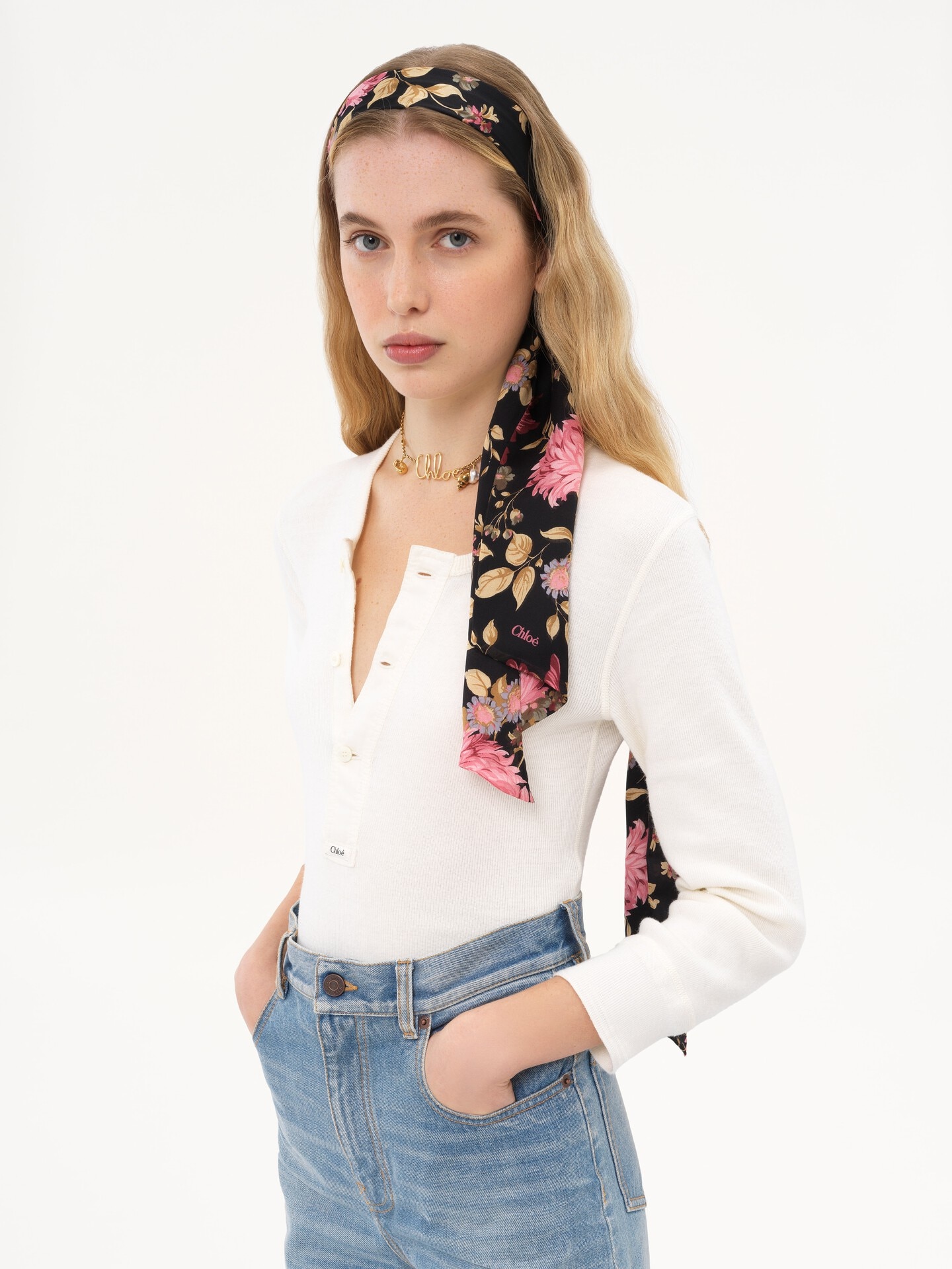 The Chlo&eacute; Peonies wide bandeau scarf in silk charmeuse - 6