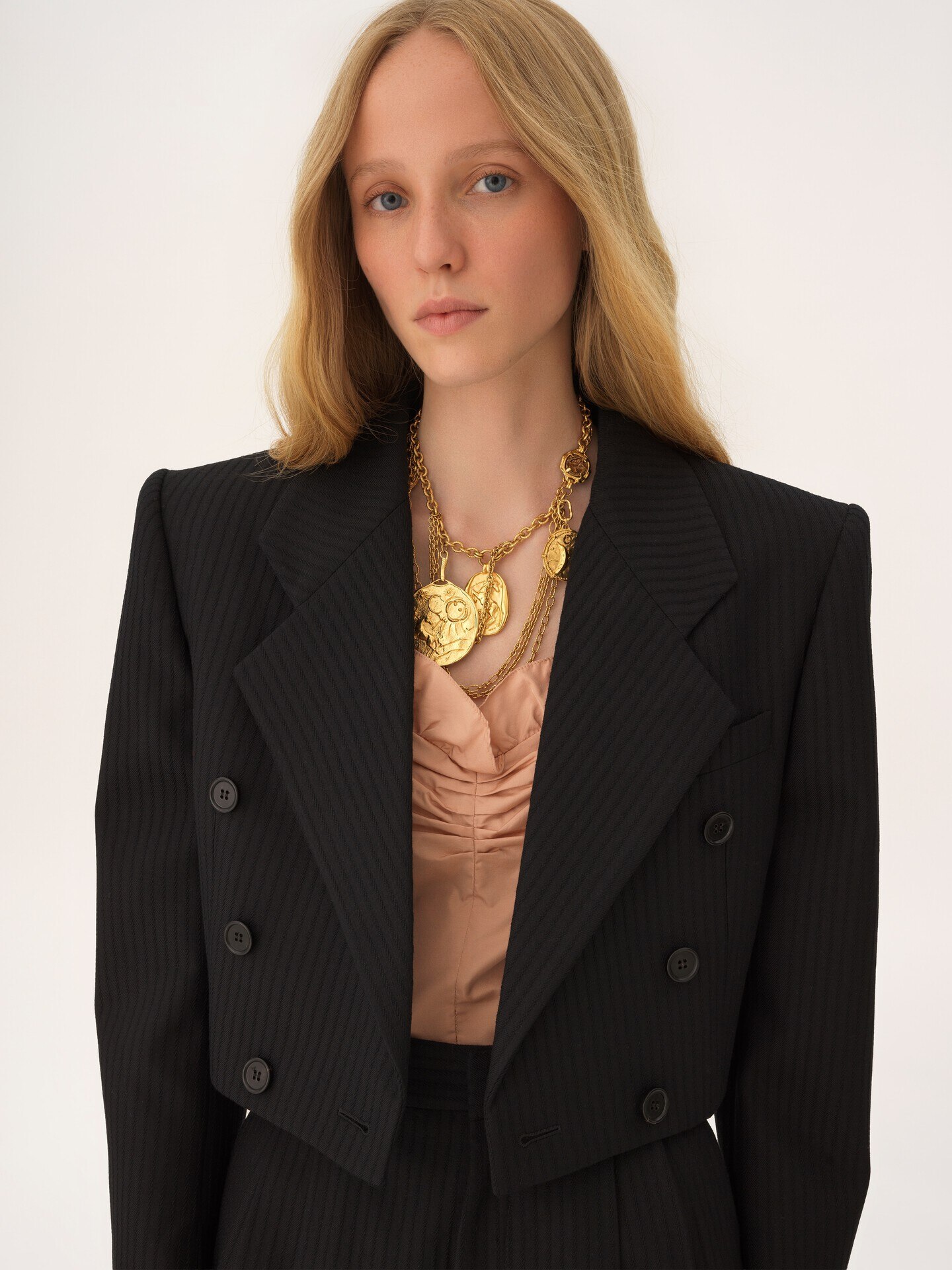 The Chlo&eacute; Medals necklace - 3