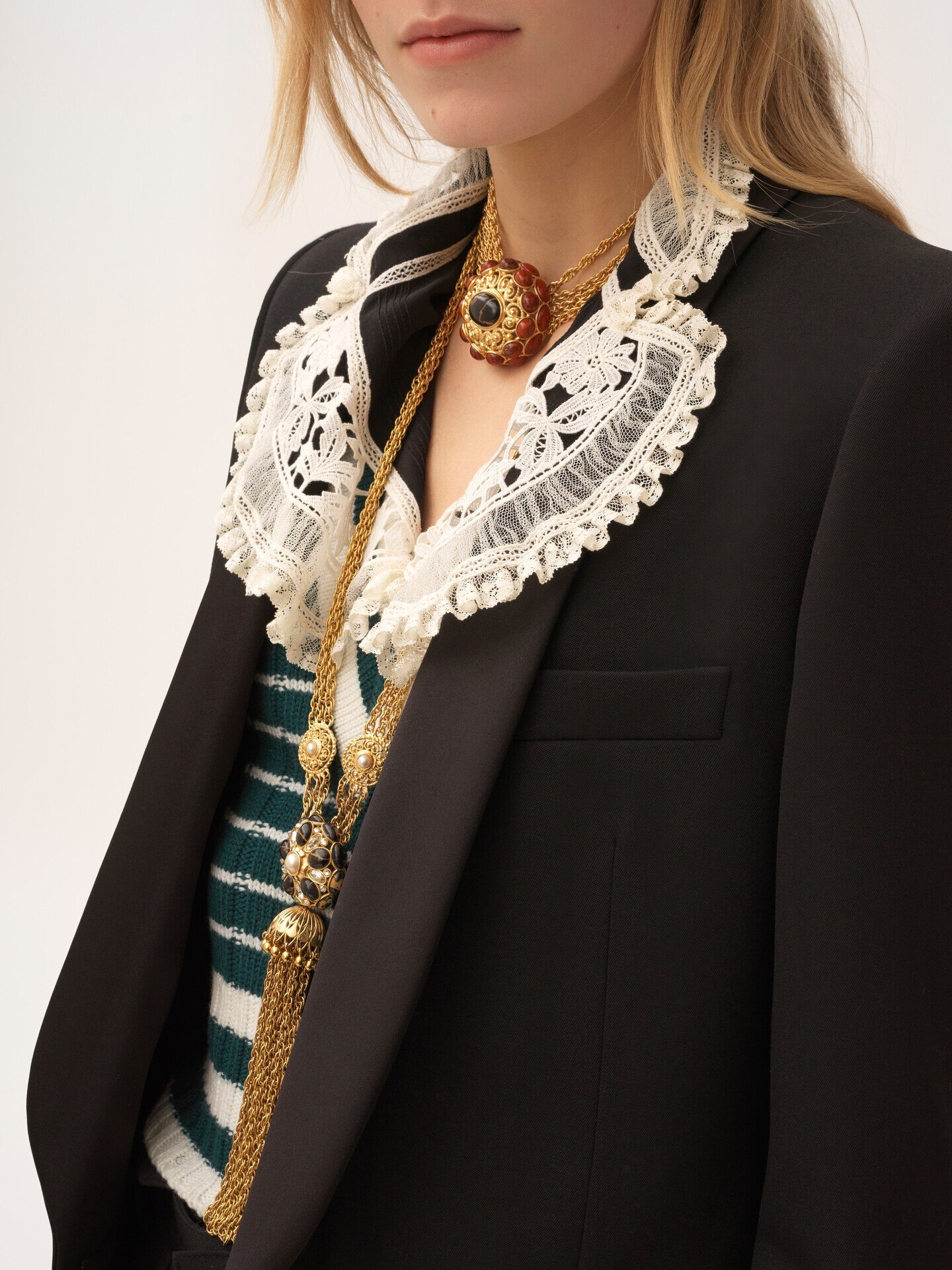 Ruffled blouse in cr&ecirc;pe de chine & lace - 6