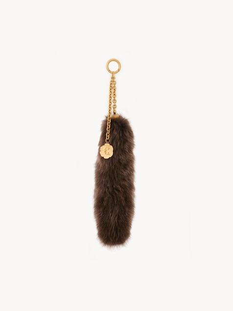 Charm Treasure Tails de cuero de borrego