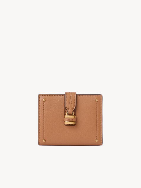 Paddington square wallet in grained leather