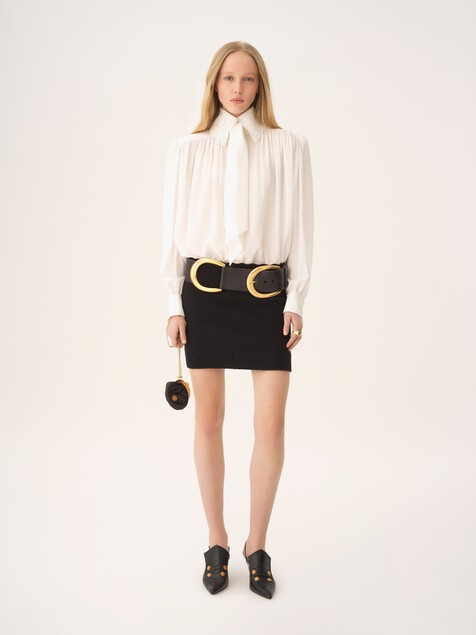 Gathered scarf-tie blouse in crêpe de chine & lace