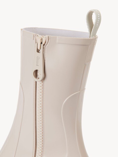 Betty rain boot