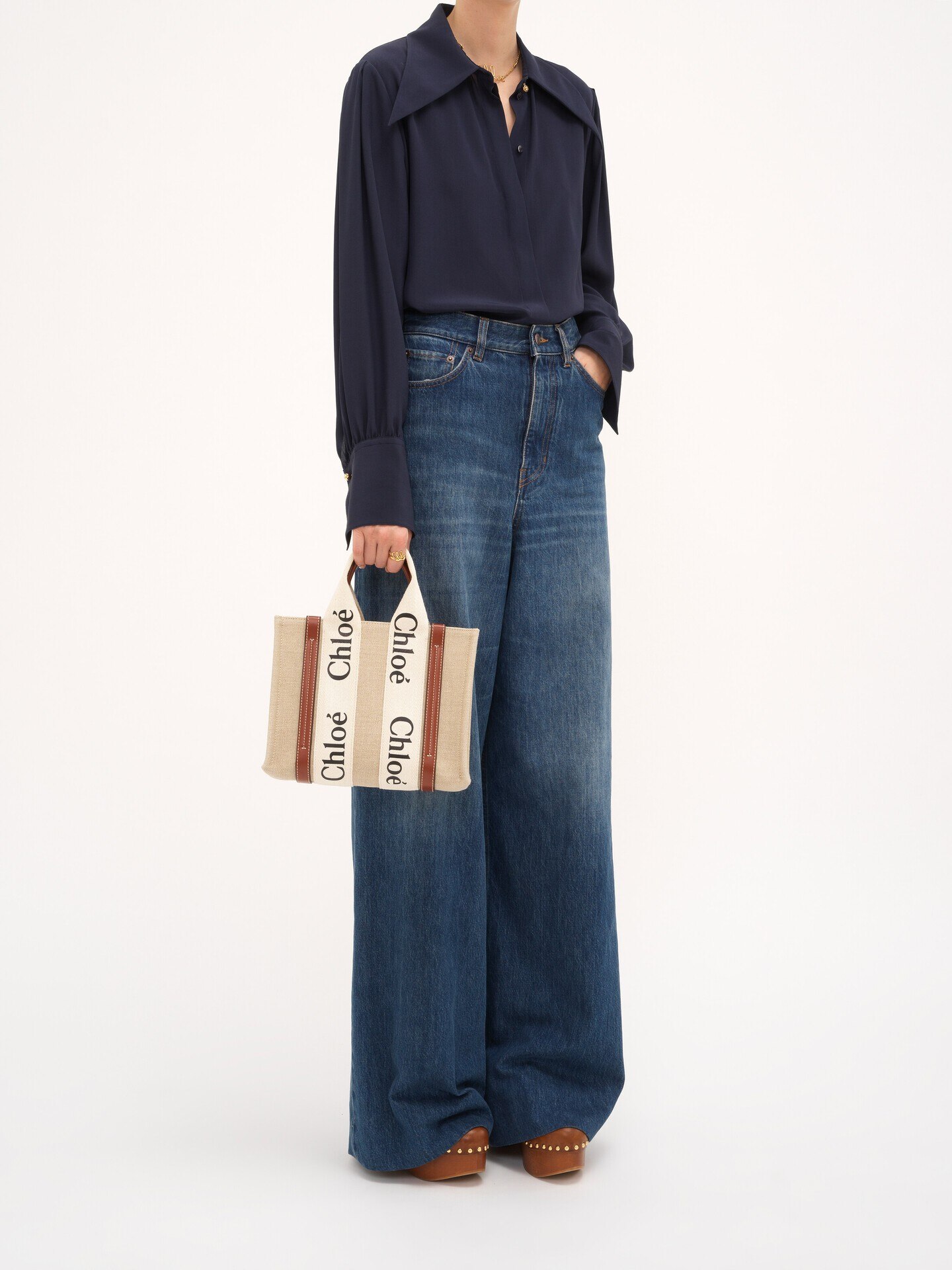 Small Woody tote bag in linen - 10
