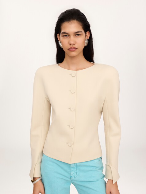 Collarless fitted jacket in wool grain de poudre
