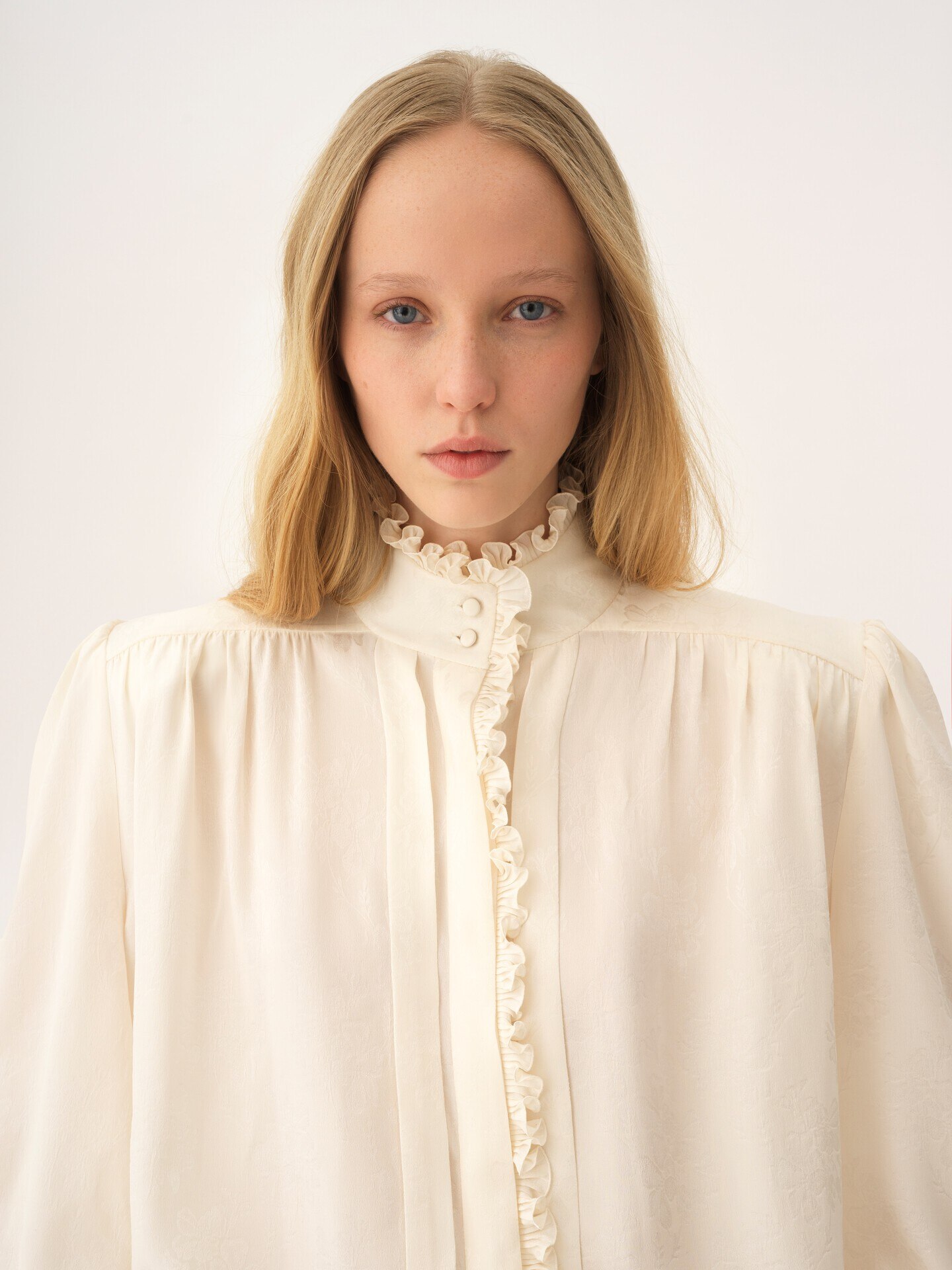 Blusa oversize con volantes de jacquard de seda - 7