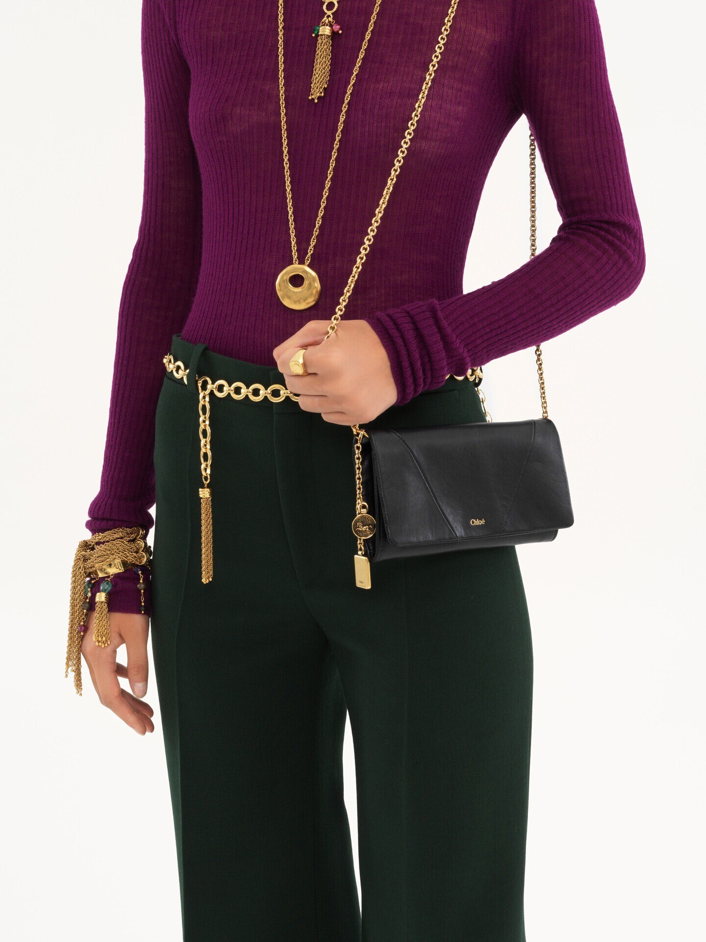 Chloé Spin flap wallet on chain in grained leather - 3