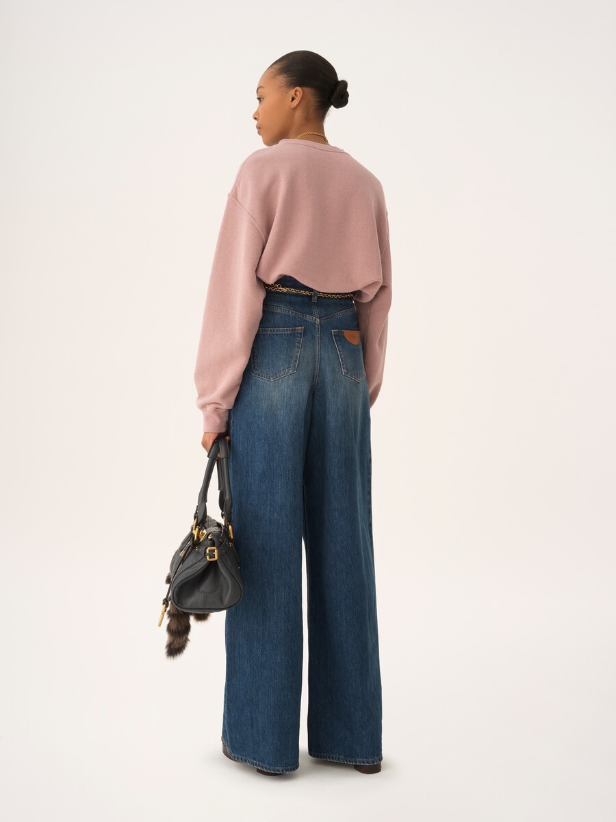Oversized logo sweater in chin&eacute; fleece - 6