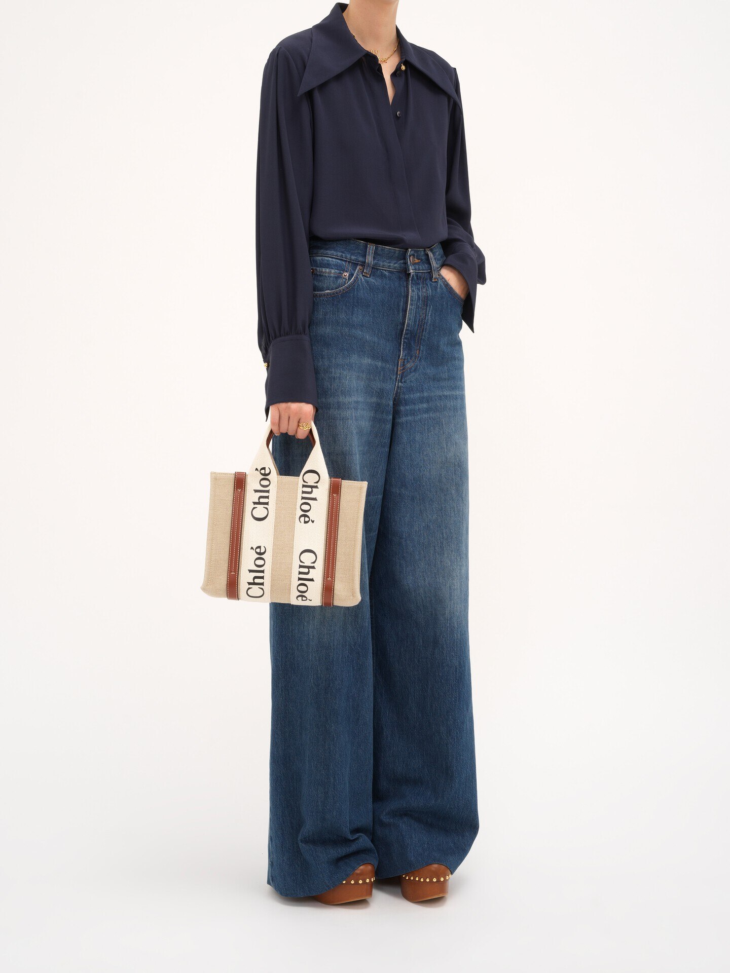 Small Woody tote bag in linen - 10