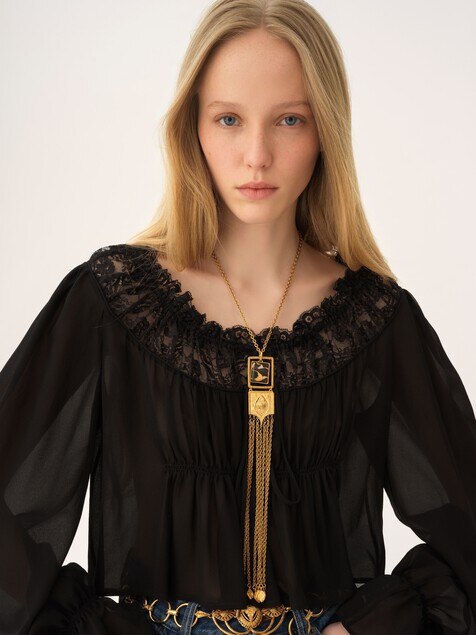 The Chlo&eacute; Amulet necklace