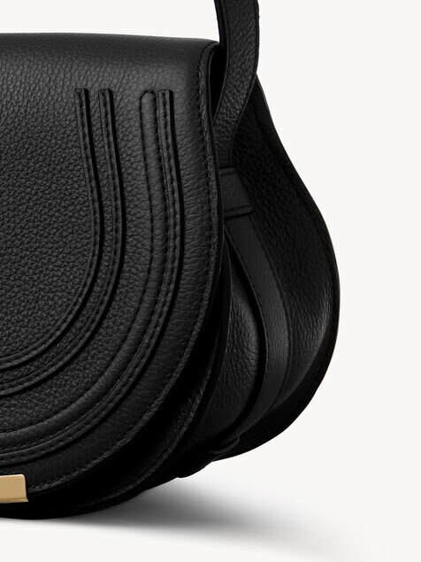 Bolso saddle peque&ntilde;o Marcie de cuero granulado