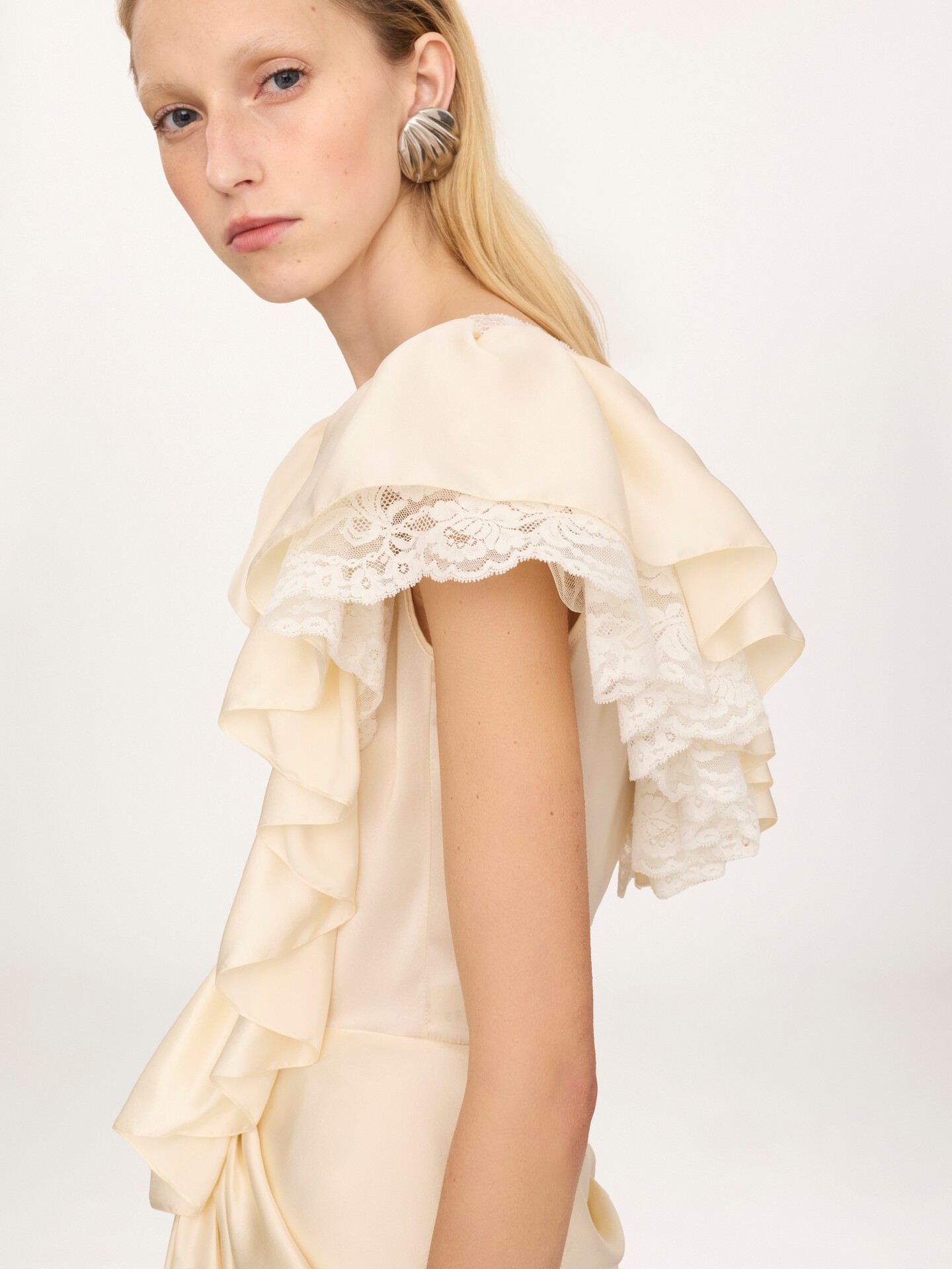 V-neck short jumpsuit in washed silk satin & lace - 6