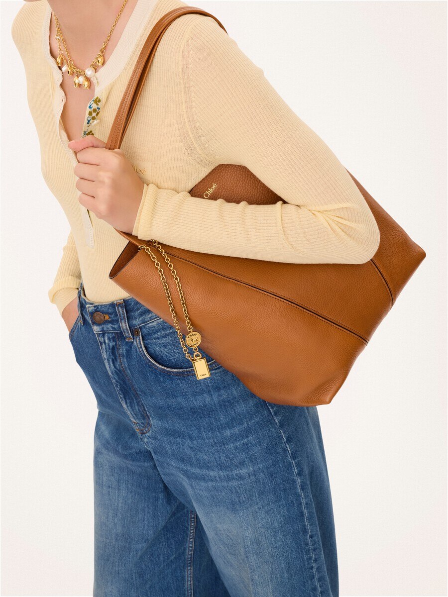 Chlo&eacute; Spin tote bag in grained leather - 3