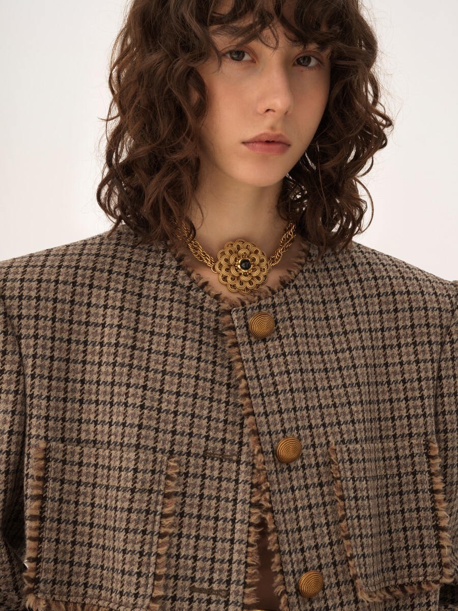 Single-breasted collarless coat in houndstooth wool - 6