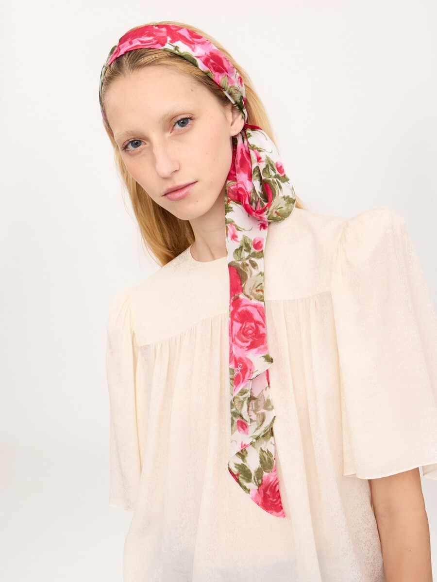 The Chlo&eacute; Wild Flowers bandeau scarf in silk georgette - 3