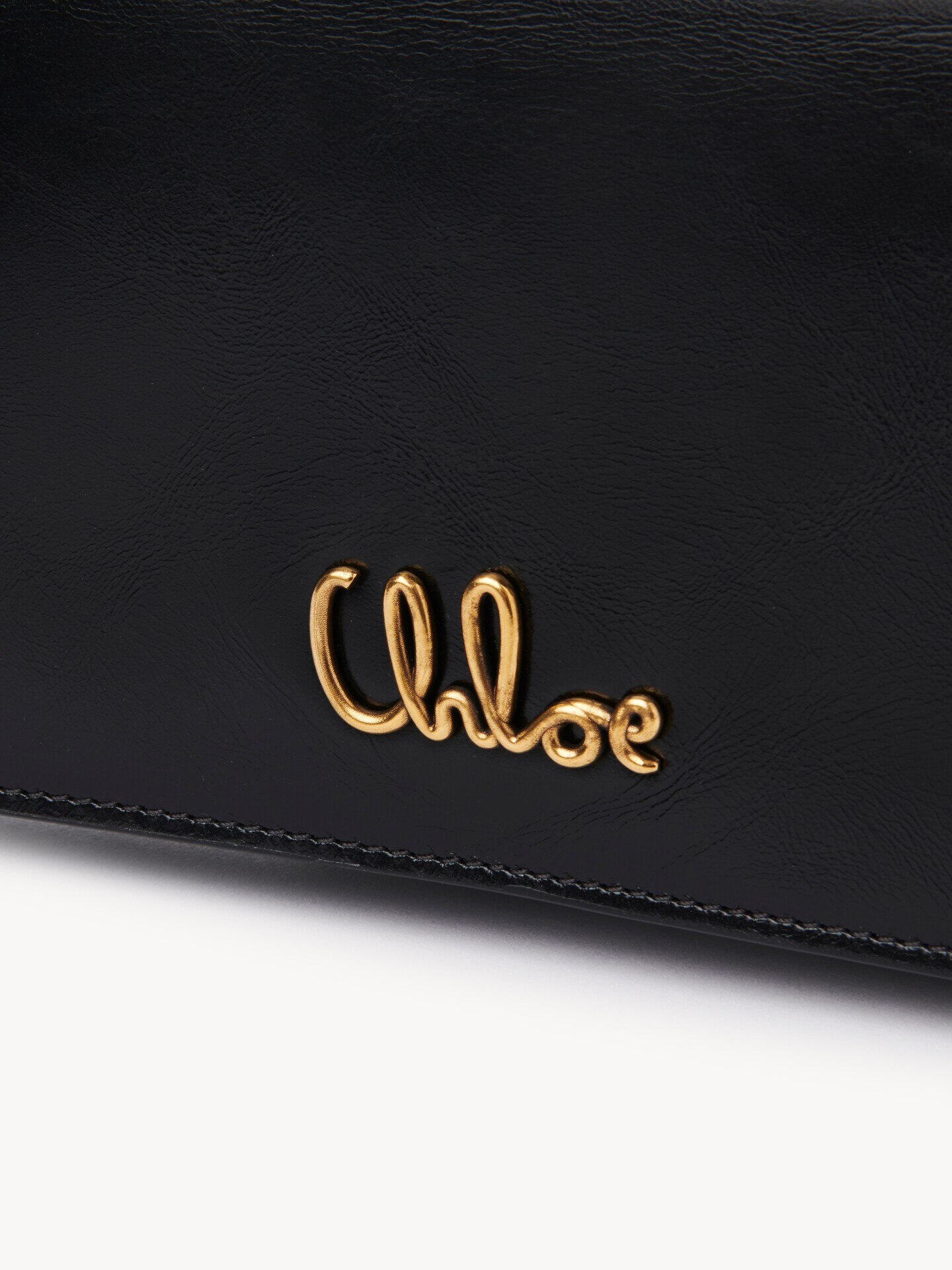 Chloé Iconic flap wallet on chain in shiny leather - 7