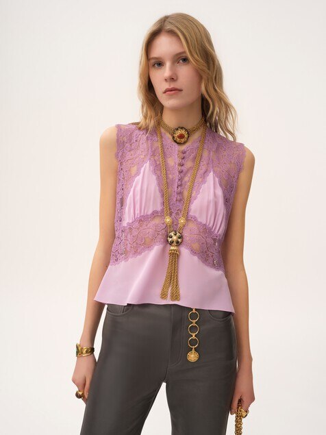 V-neck top in cr&ecirc;pe de chine & lace