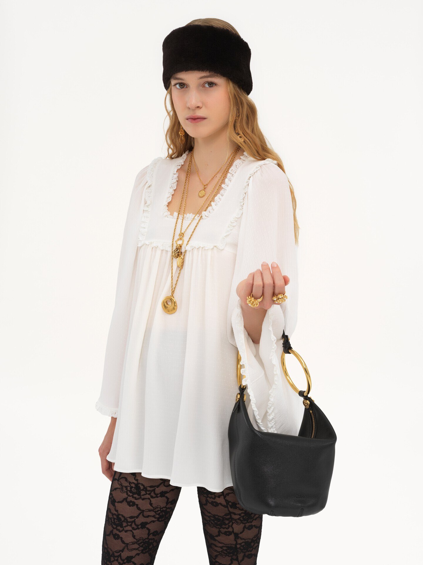 Small Bracelet handbag in grained leather - 3