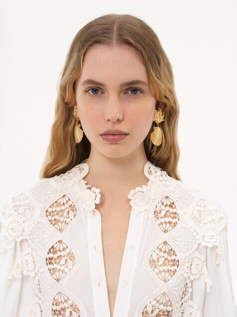 The Chloé Shells earrings