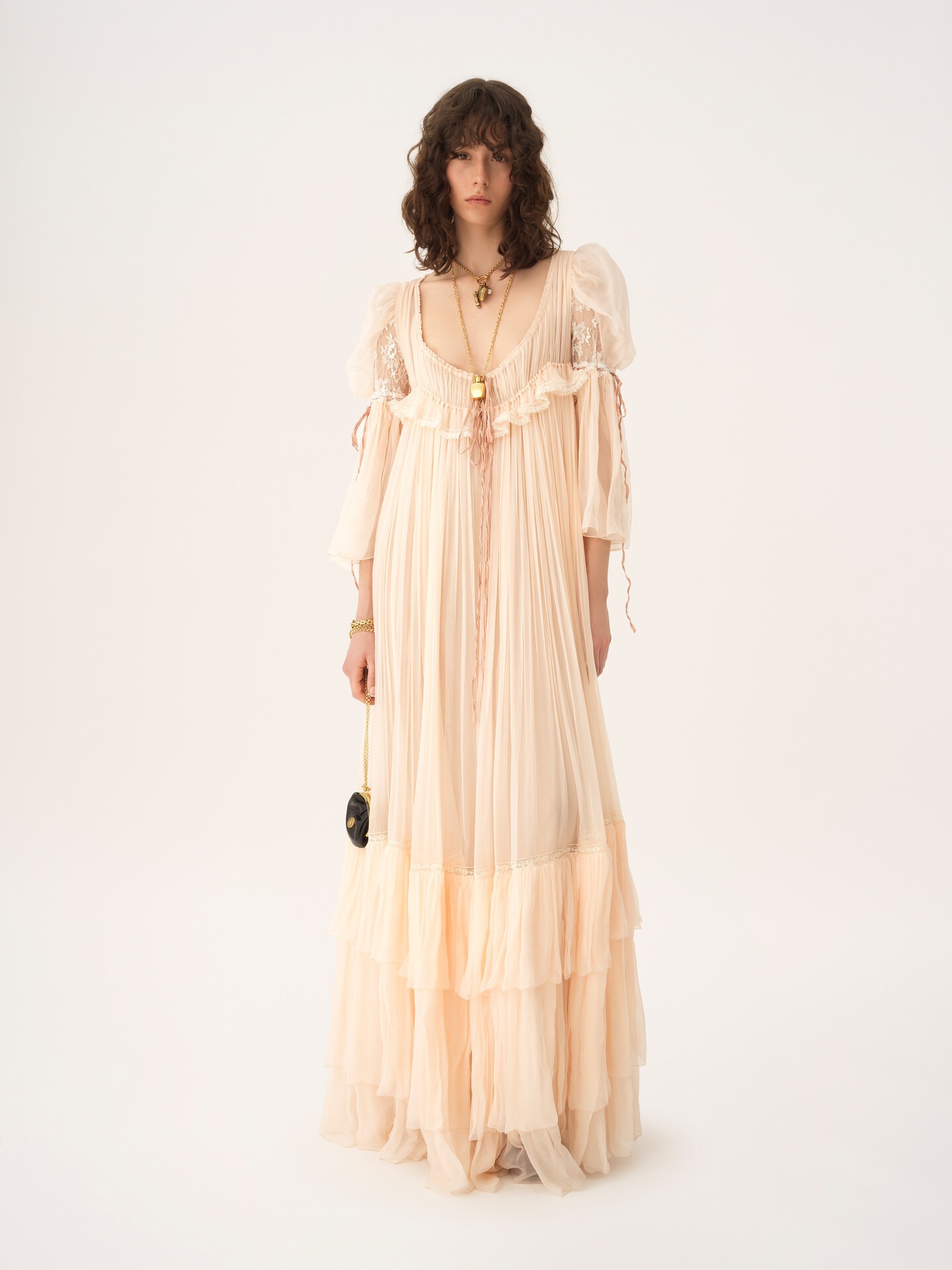 Vestido largo oversize con volantes de muselina de seda y encaje - 6