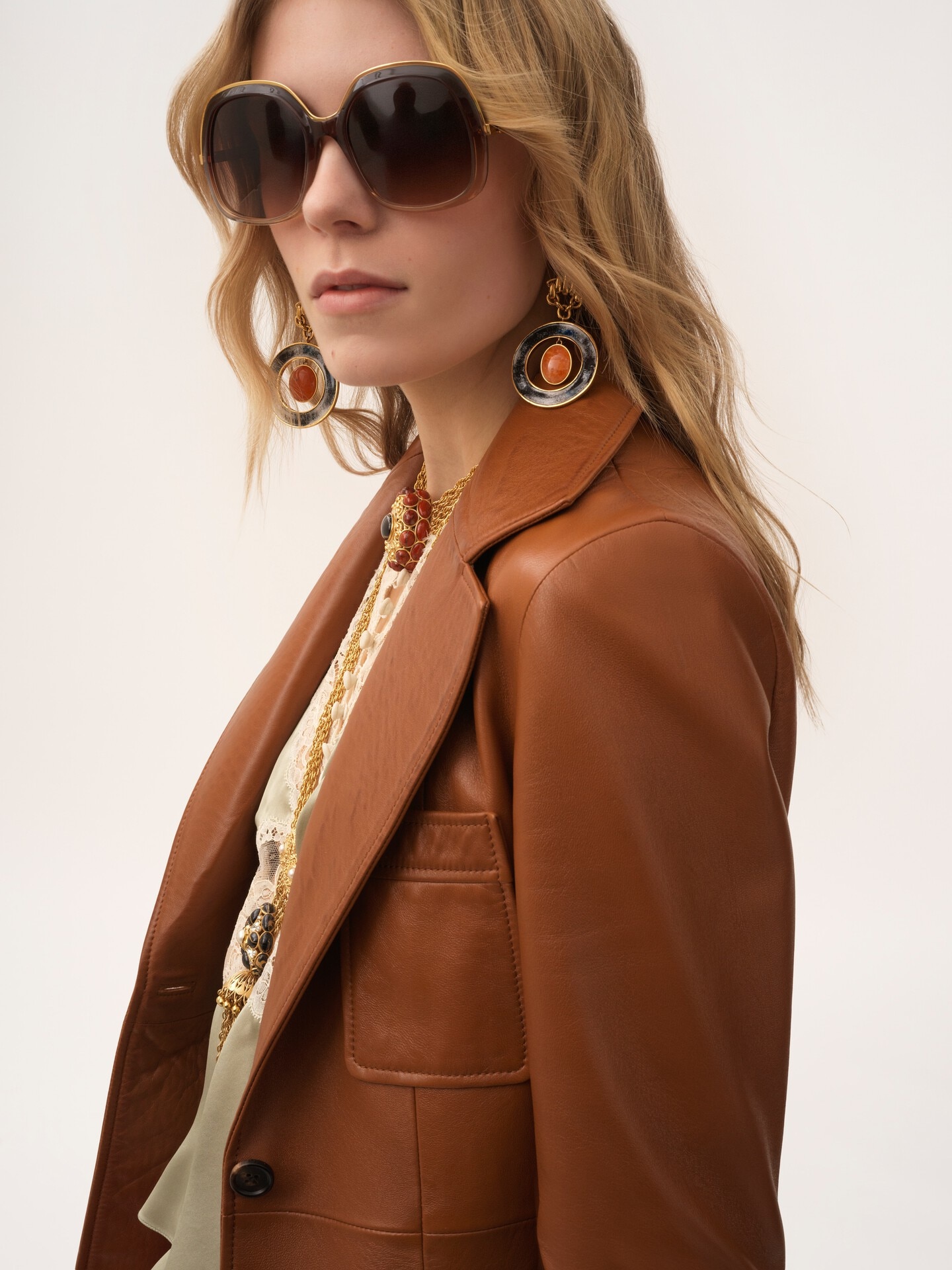 Tailored jacket in leather - 6